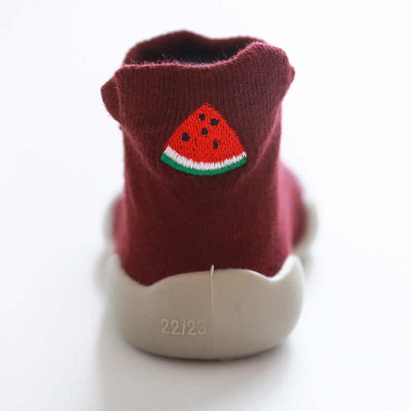 Embroidered cartoon children shoes