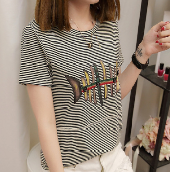 Striped short sleeve t-shirt for women