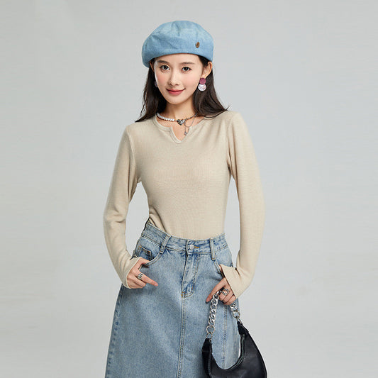 Women's Early Autumn V-neck Long-sleeved Knitted Base All-matching Top